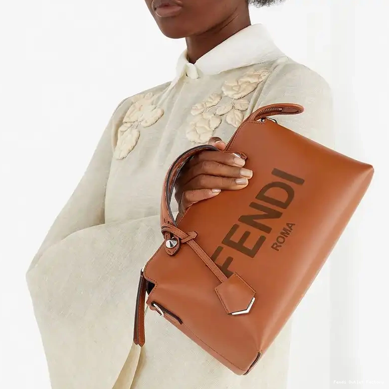 Vintage HOT Calf Leather The Bag ROMA Boston In By Medium Brown Way Logo Fendi 0526